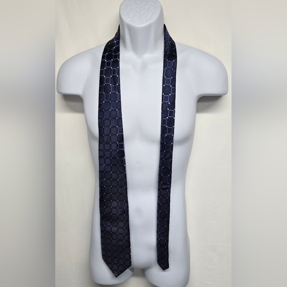 Donald Trump Signature 100% Silk Tie Blue White Checkered Gold Tag Like New